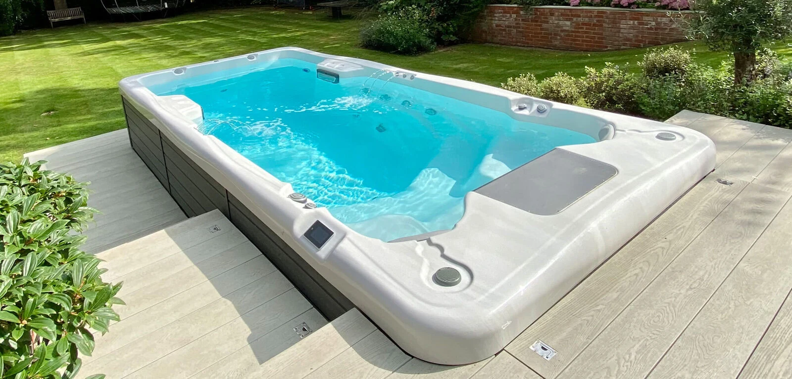 Wellis Amazonas W-Flow swim spa near Coeur d'Alene
