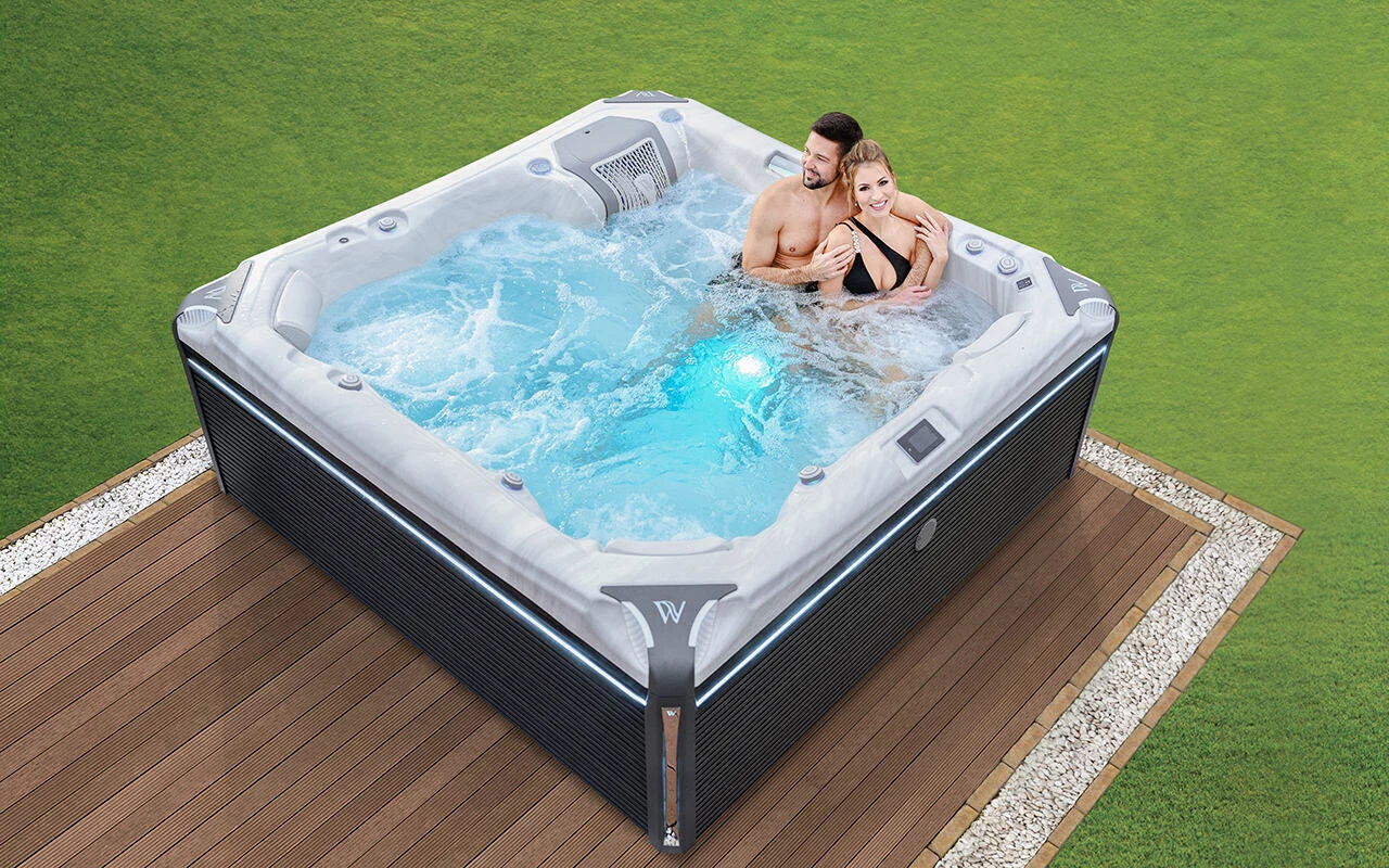 Wellis Kilimanjaro Life Premium hot tub near Rathdrum, Idaho