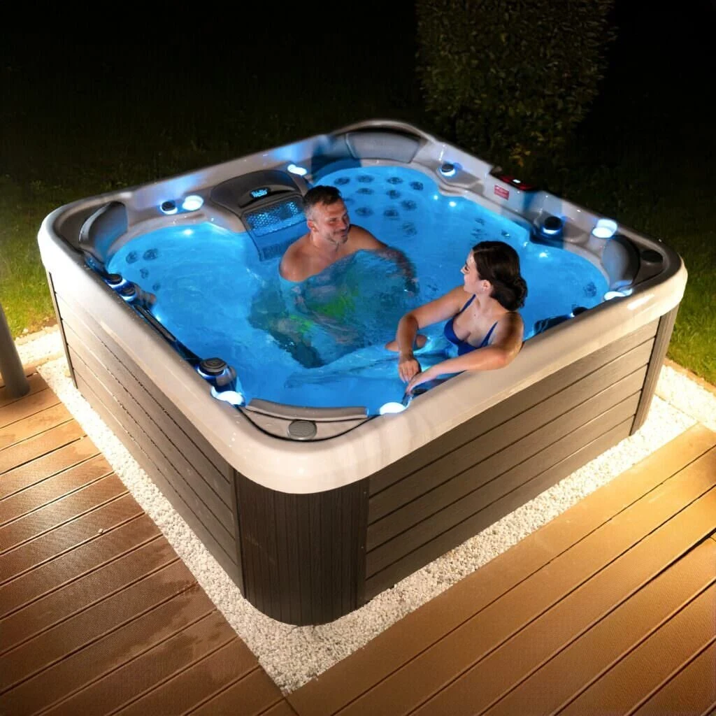 Wellis Vienna Life hot tub near Post Falls, Idaho